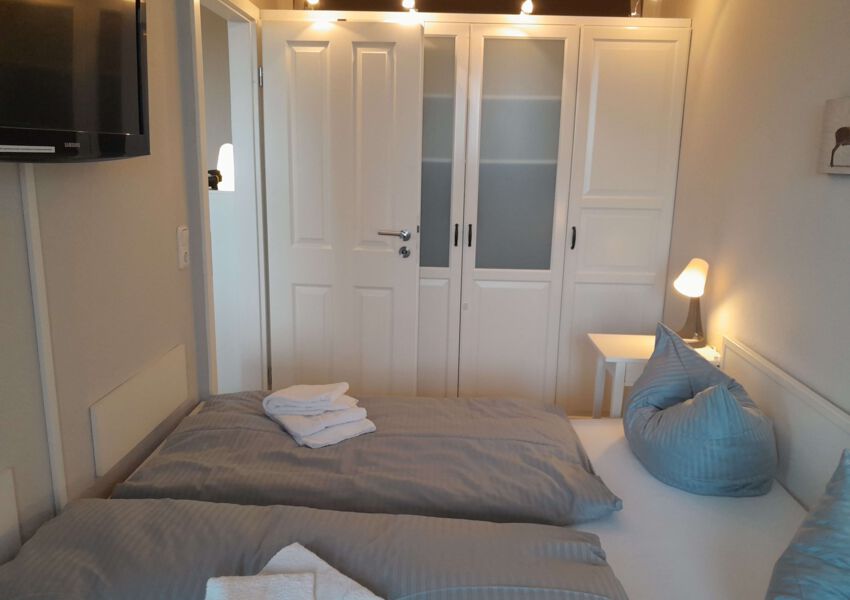 Apartment 574